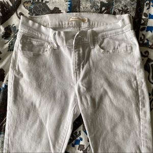 Levi’s white jeans